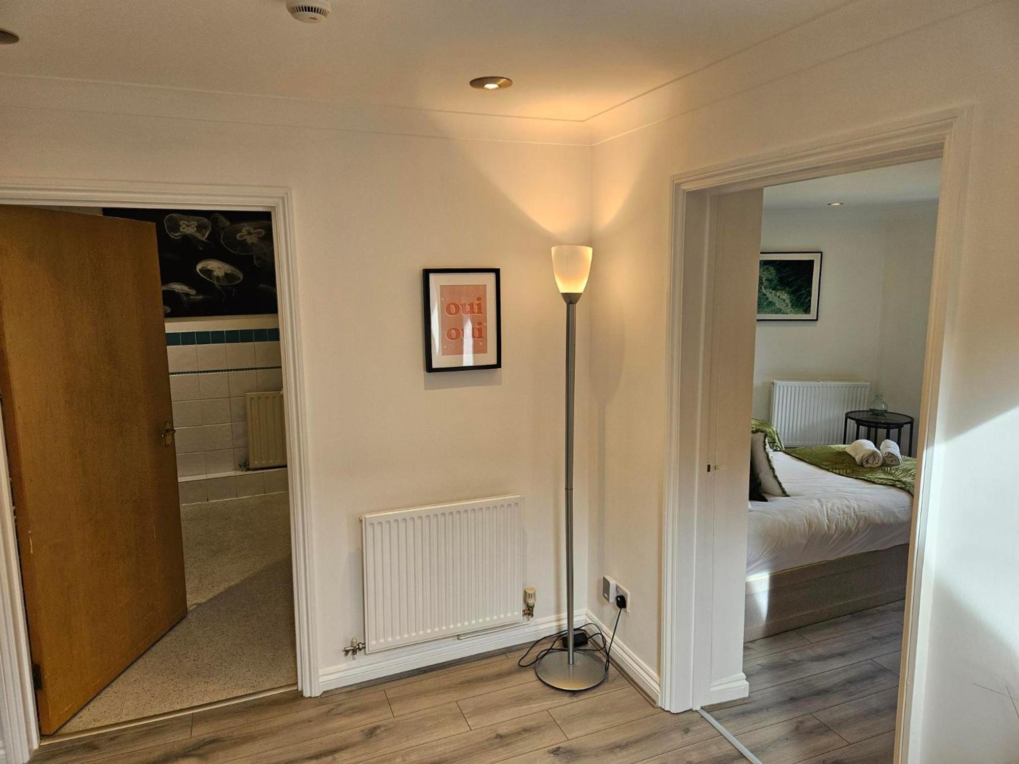 Redcot Gardens Stamford 4 Bed Contractor Familt Home With Parking Εξωτερικό φωτογραφία