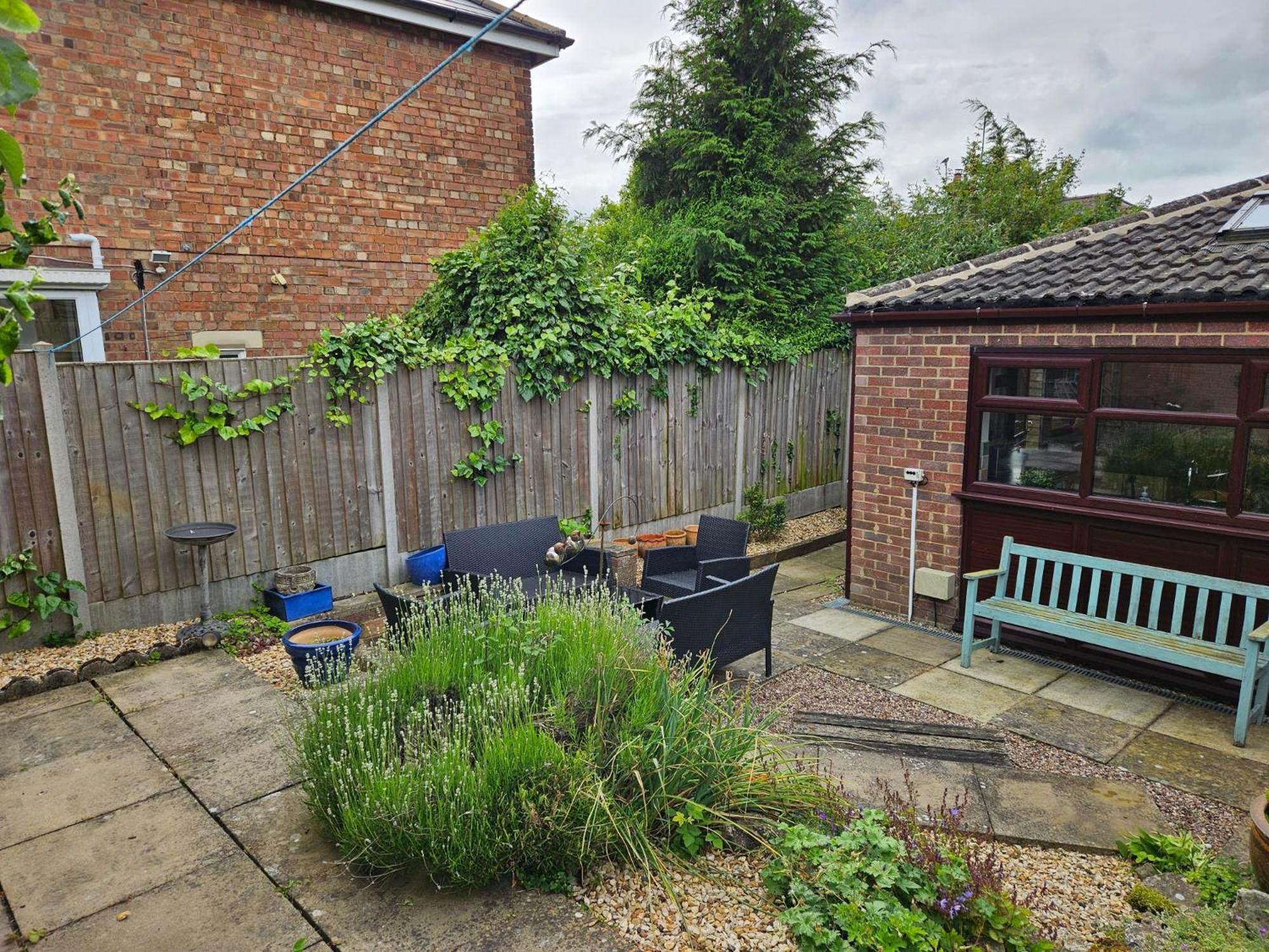Redcot Gardens Stamford 4 Bed Contractor Familt Home With Parking Εξωτερικό φωτογραφία